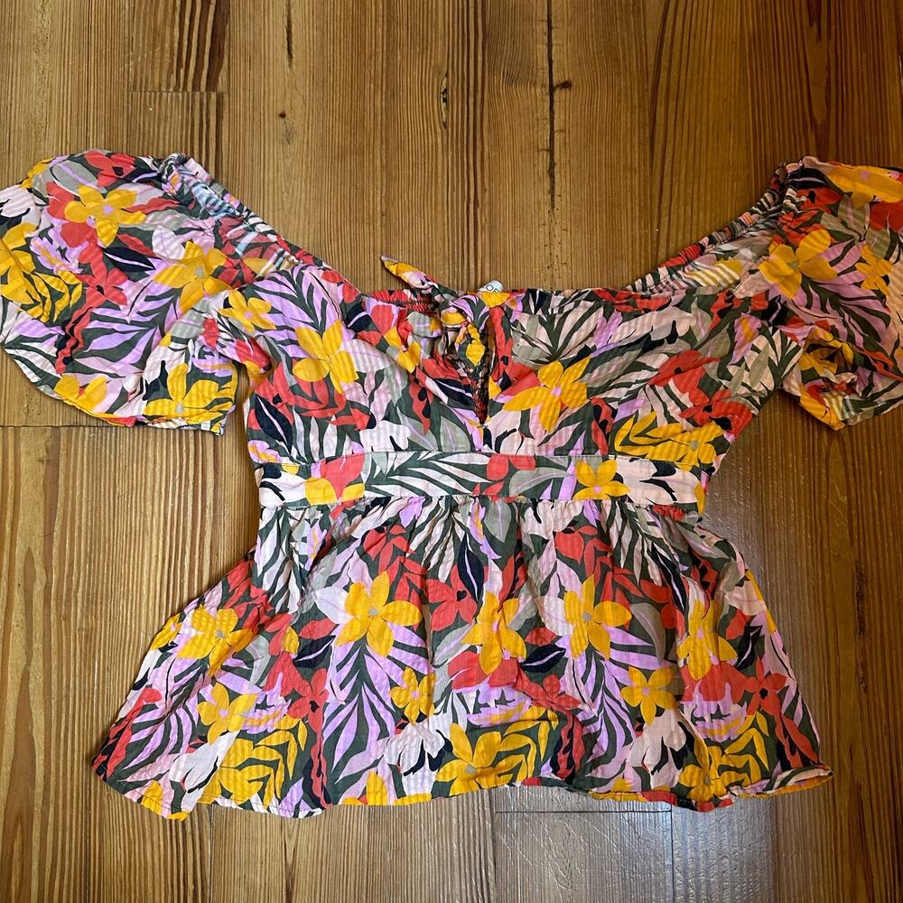 Loft floral tropical flutter short sleeve off shoulder cropped peplum top SIZE M